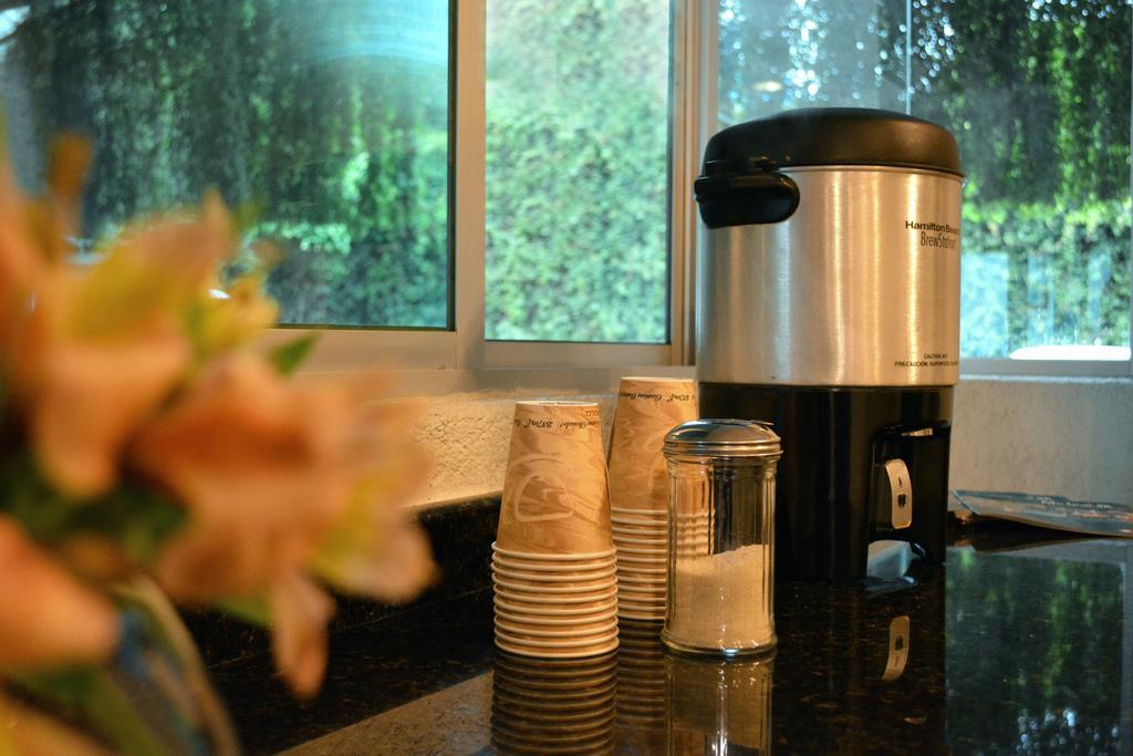 Eco Express Hotel Zamora Zamora  Esterno foto