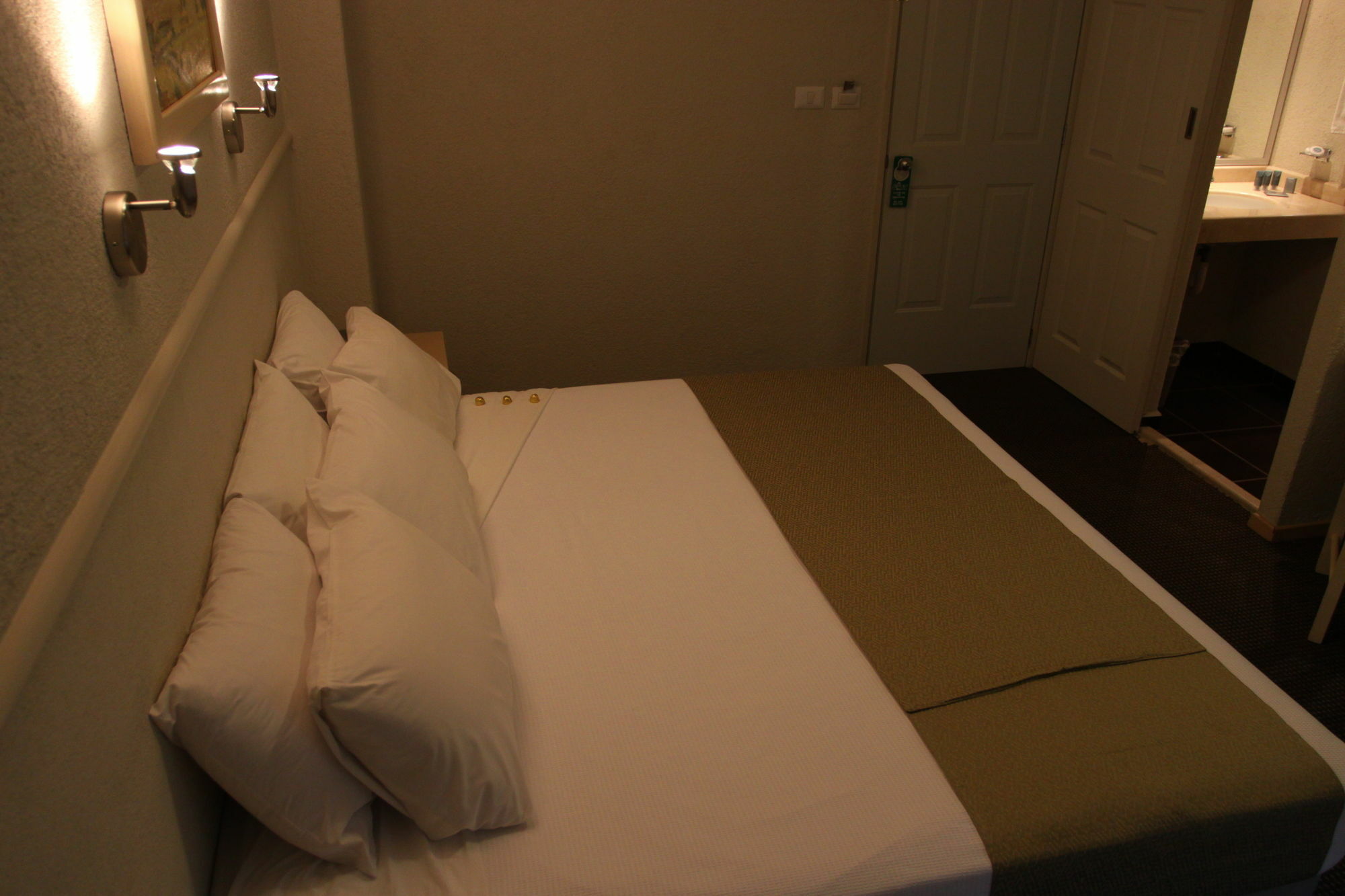 Eco Express Hotel Zamora Zamora  Esterno foto